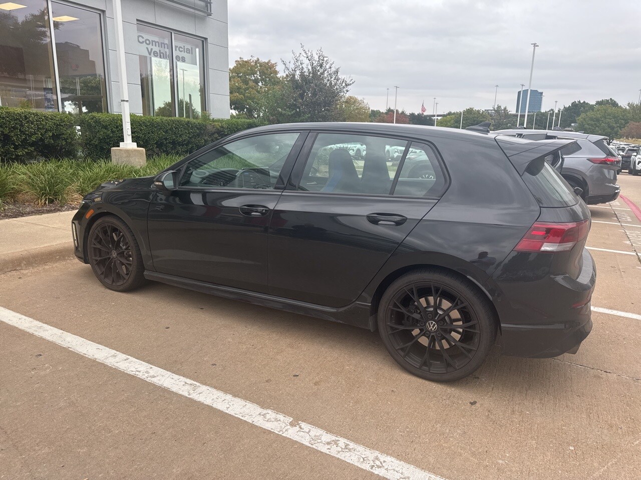 2025 Volkswagen Golf R photo 3