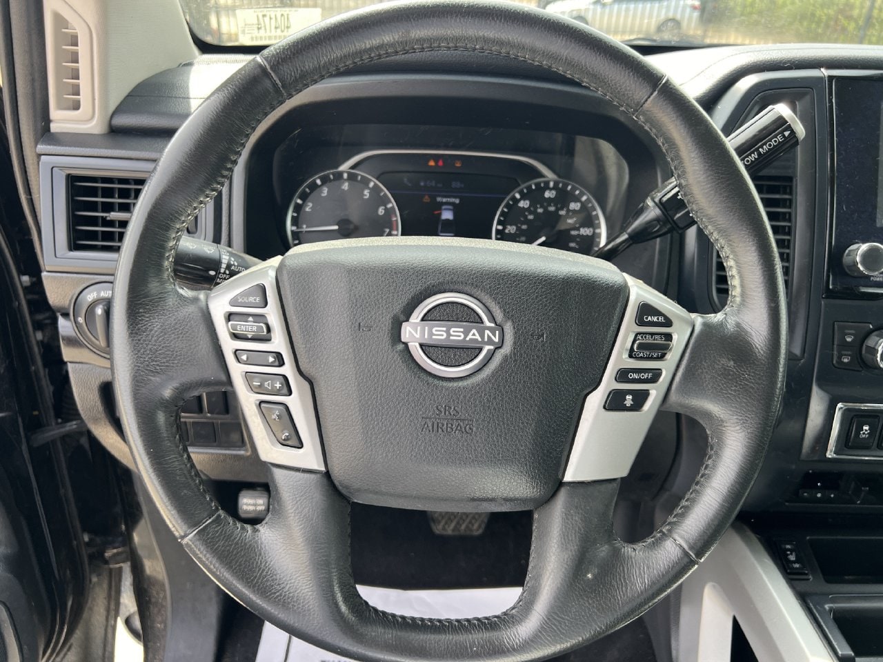 2024 Nissan Titan 6