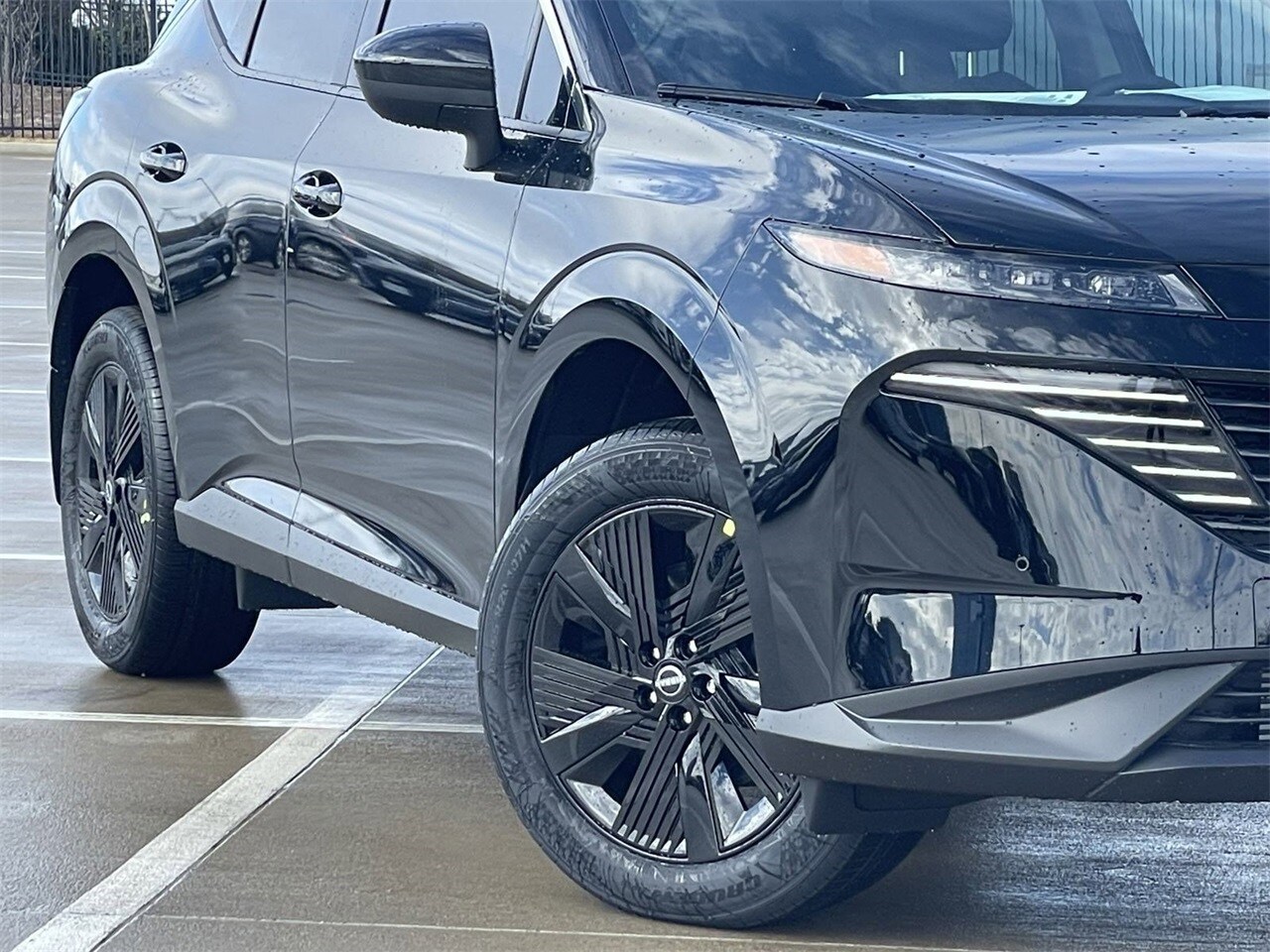 2025 Nissan Murano SV photo 3