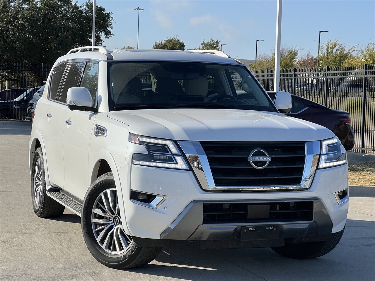 2024 Nissan Armada SL photo 2