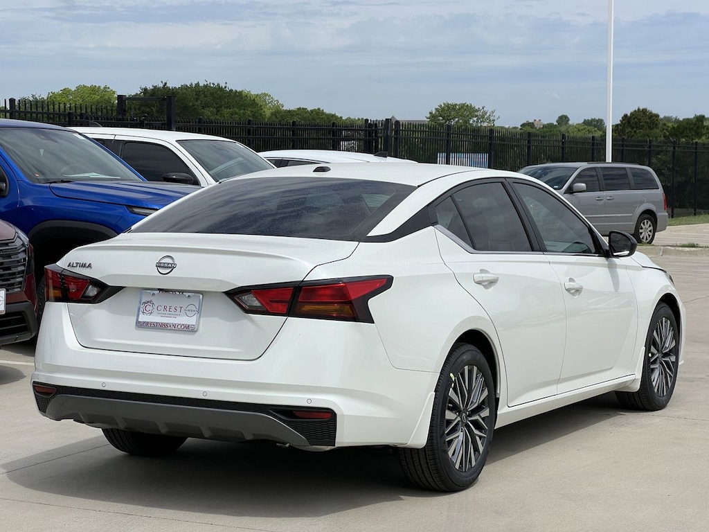 New 2026 Nissan Altima SV Sedan