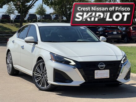 2025 Nissan Altima SL Sedan