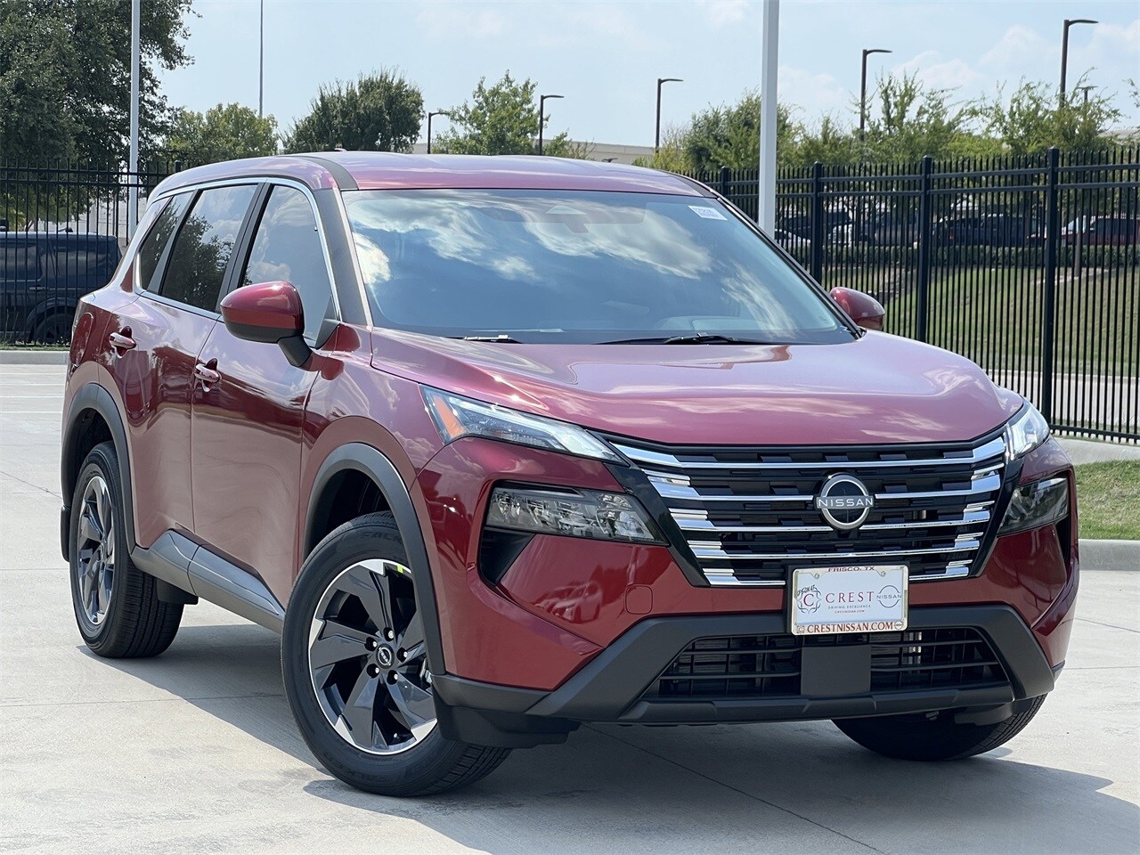 2026 Nissan Rogue SV photo 2