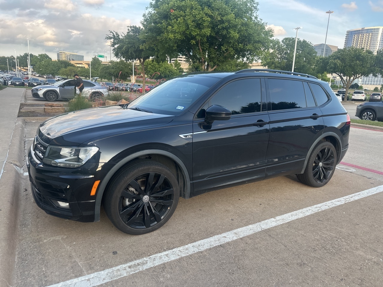 Used 2021 Volkswagen Tiguan SE R-LINE BLACK with VIN 3VV3B7AX9MM023499 for sale in Frisco, TX