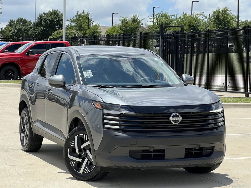 Used 2025 Nissan Kicks SV SUV