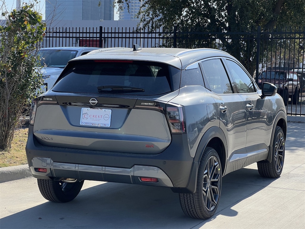New 2026 Nissan Kicks SR SUV