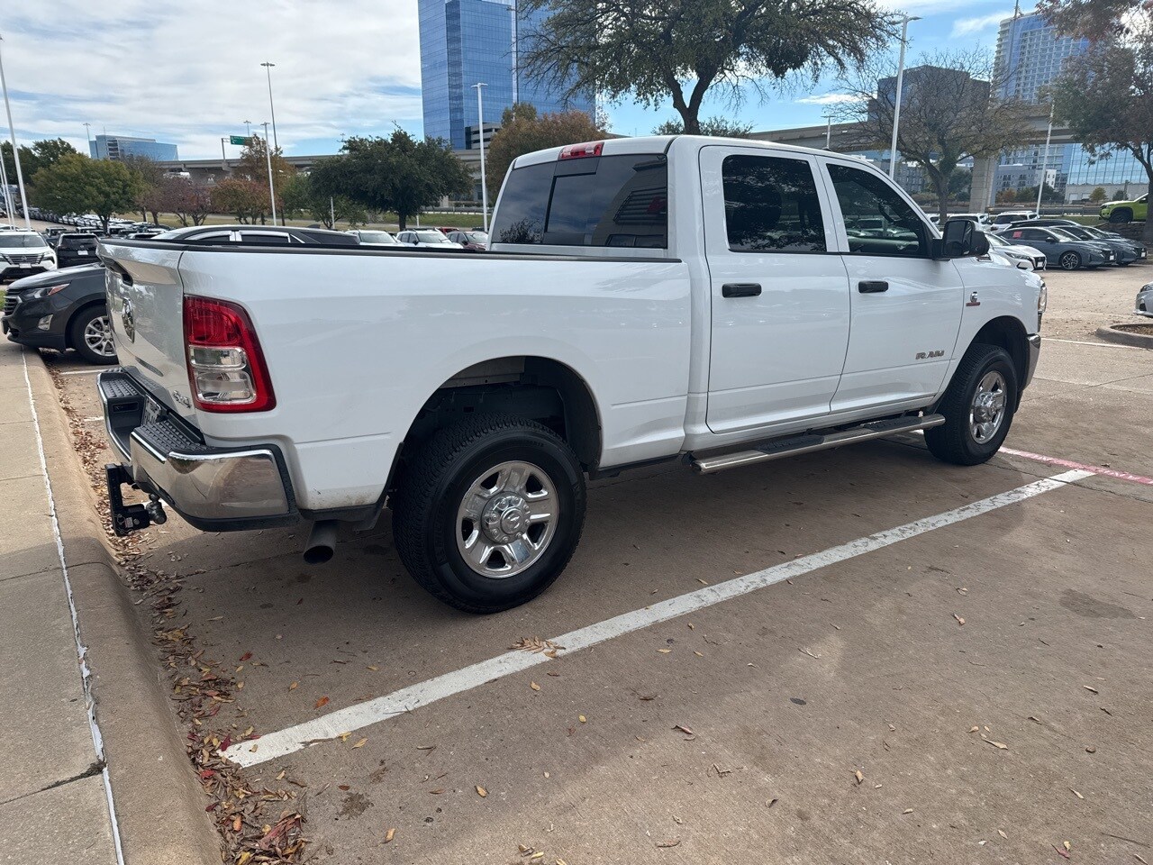2022 Ram 2500 Tradesman photo 3