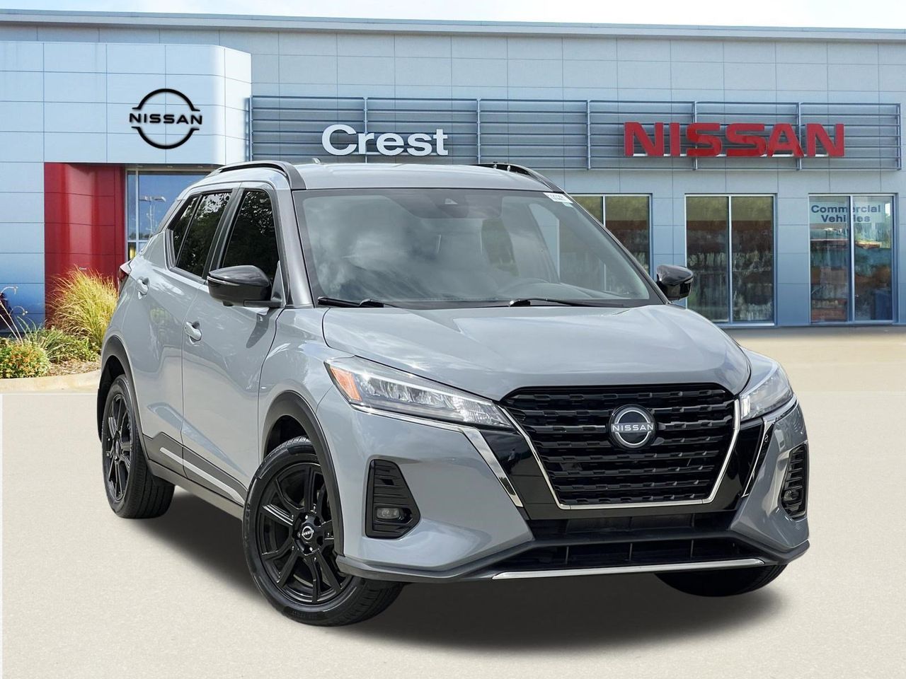 2023 Nissan Kicks SR