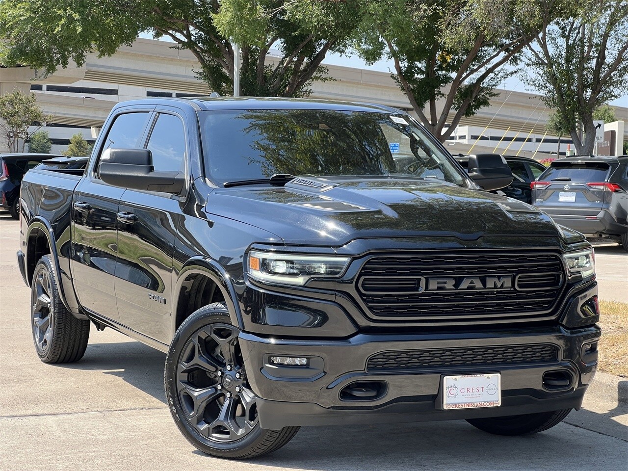 2023 Ram 1500 Limited photo 2