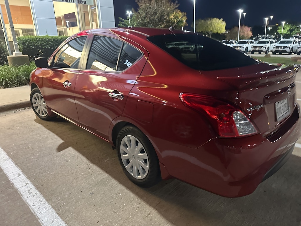 Used 2016 Nissan Versa 1.6 SV Sedan