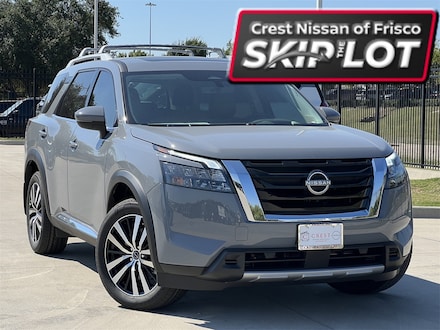 2025 Nissan Pathfinder Platinum SUV