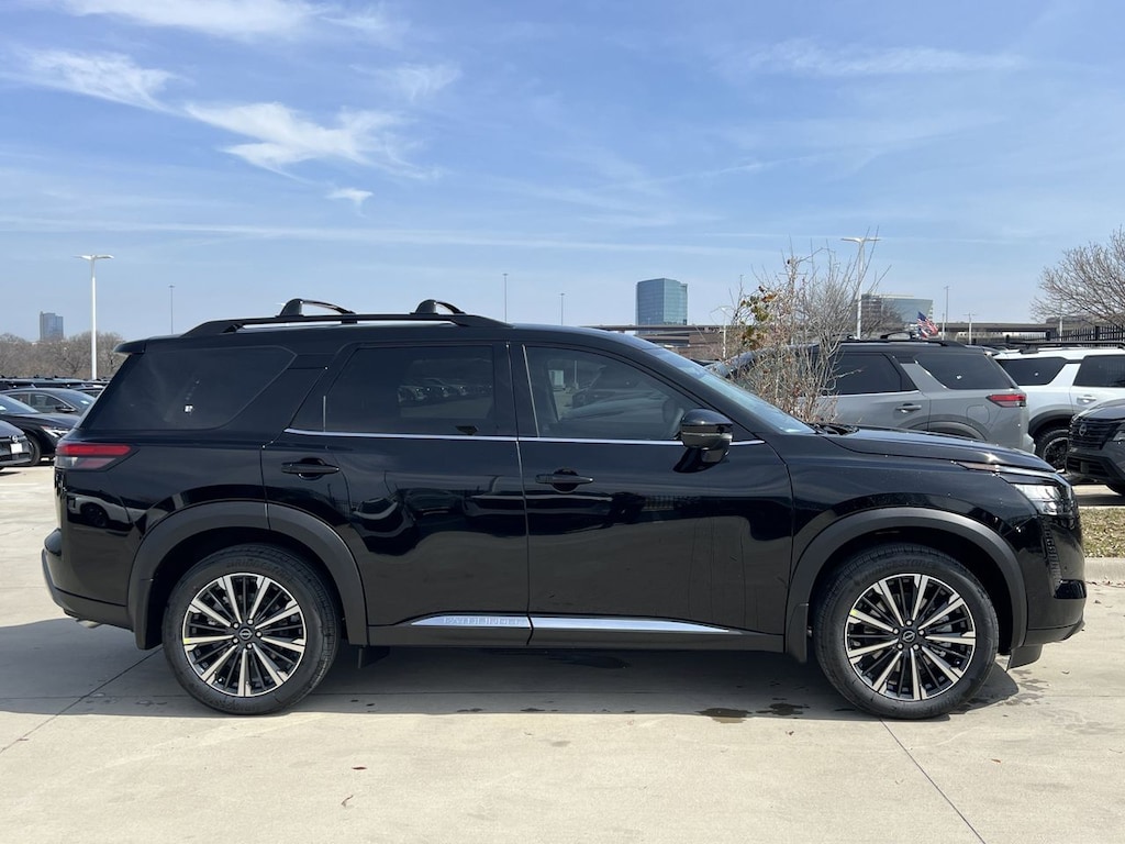 New 2026 Nissan Pathfinder Platinum SUV