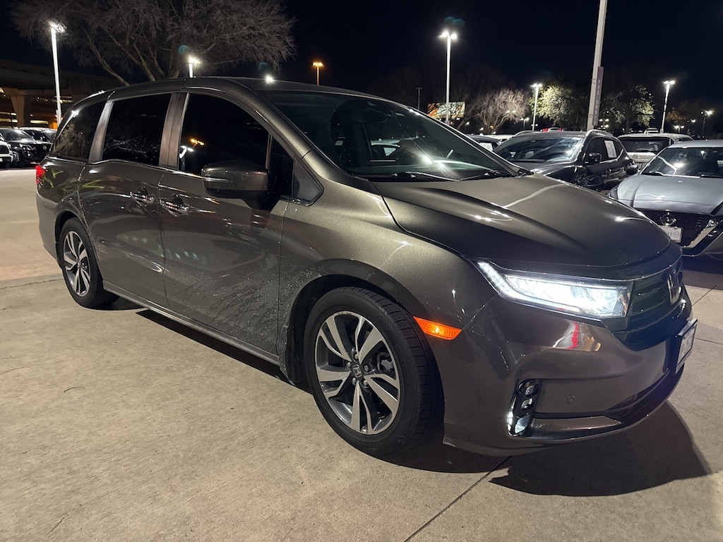 Used 2023 Honda Odyssey Touring Van