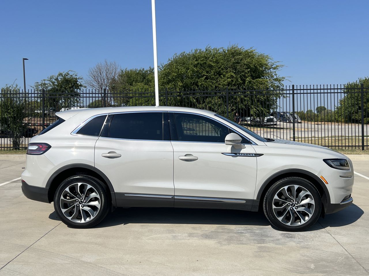 2023 Lincoln Nautilus 4