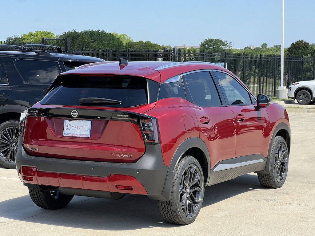 New 2026 Nissan Kicks SR SUV