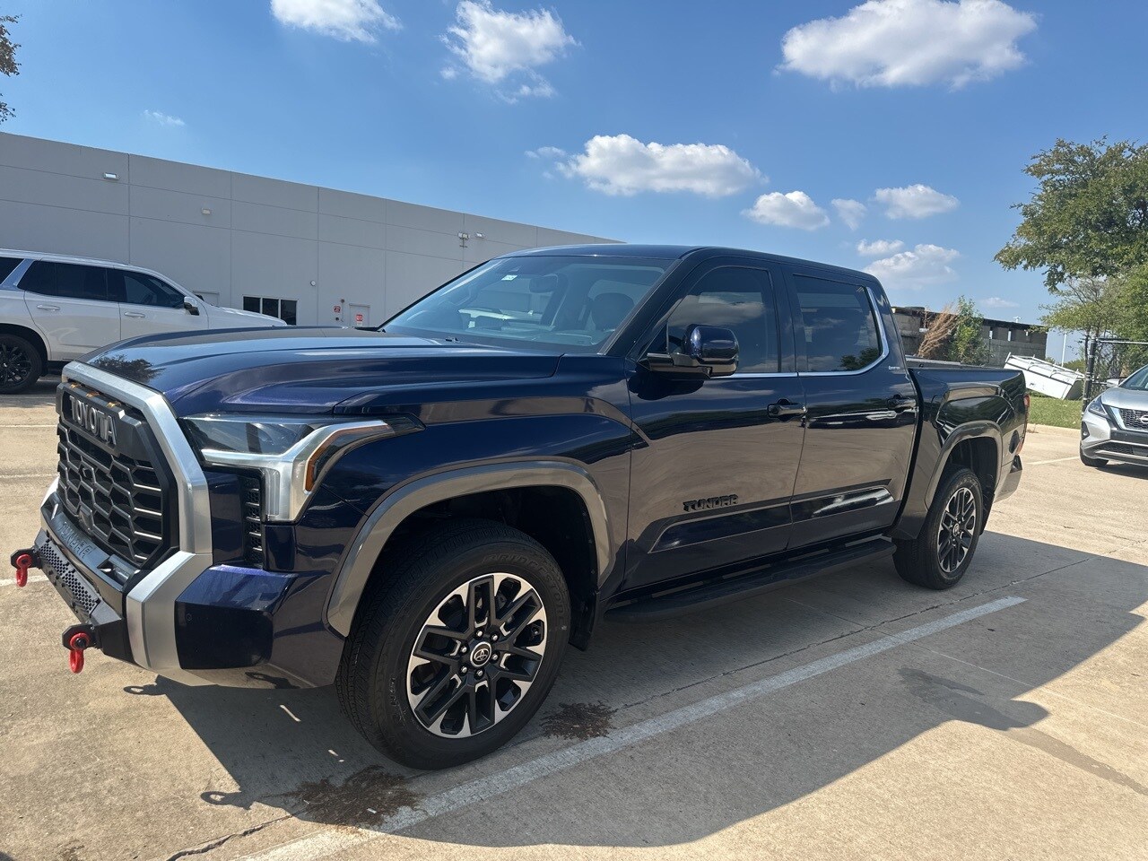 2022 Toyota Tundra Limited photo 2
