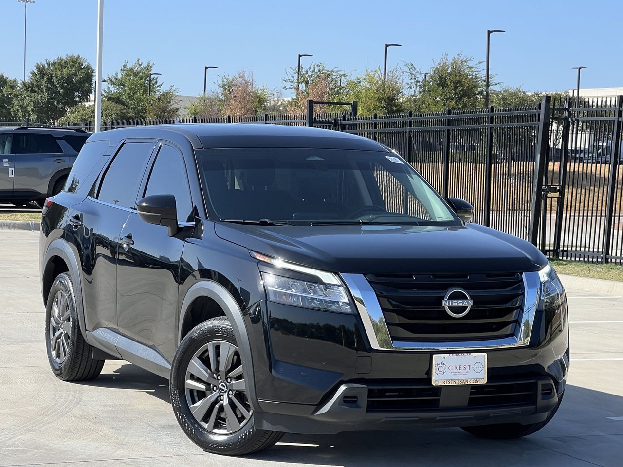 2022 Nissan Pathfinder 3