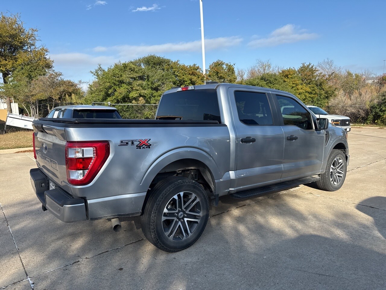 2023 Ford F-150 XL photo 3