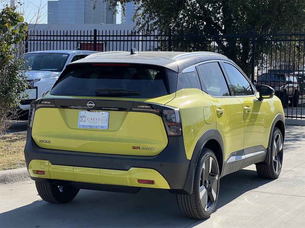 New 2026 Nissan Kicks SR SUV