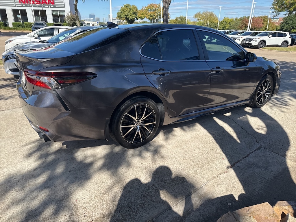 Used 2023 Toyota Camry SE Sedan