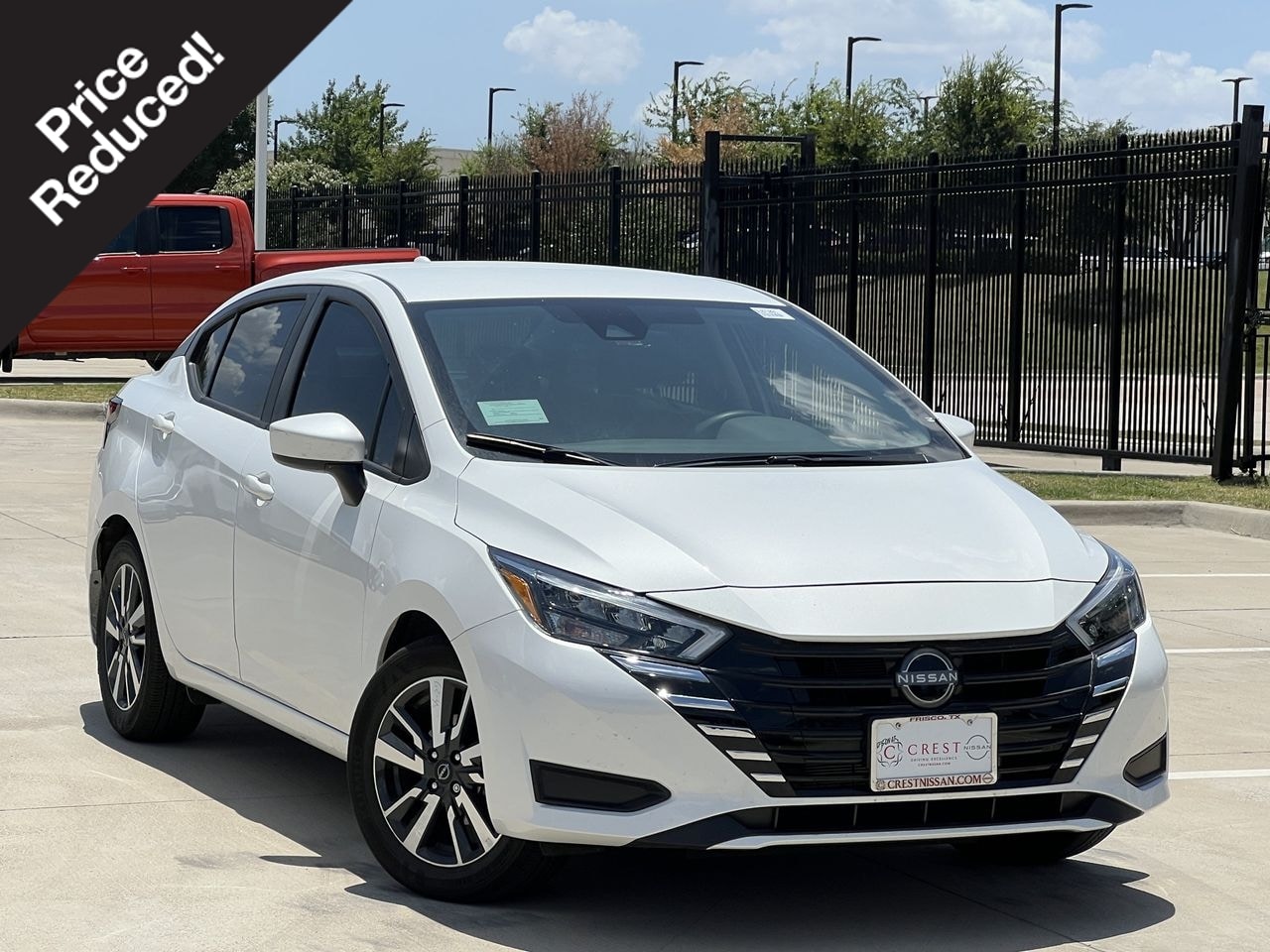 Aspen White Tricoat 2025 Nissan Versa Sedan Front-Wheel Drive Continuously Variable Transmission