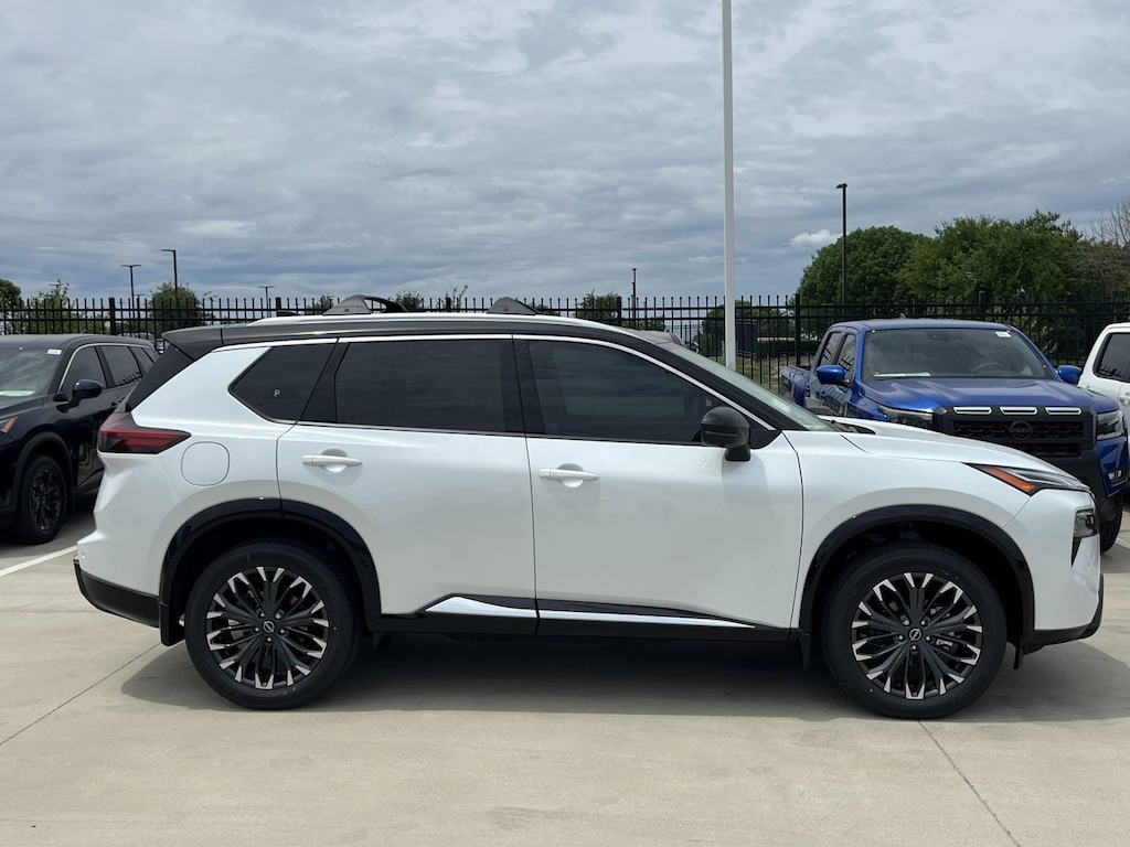New 2026 Nissan Rogue Platinum SUV