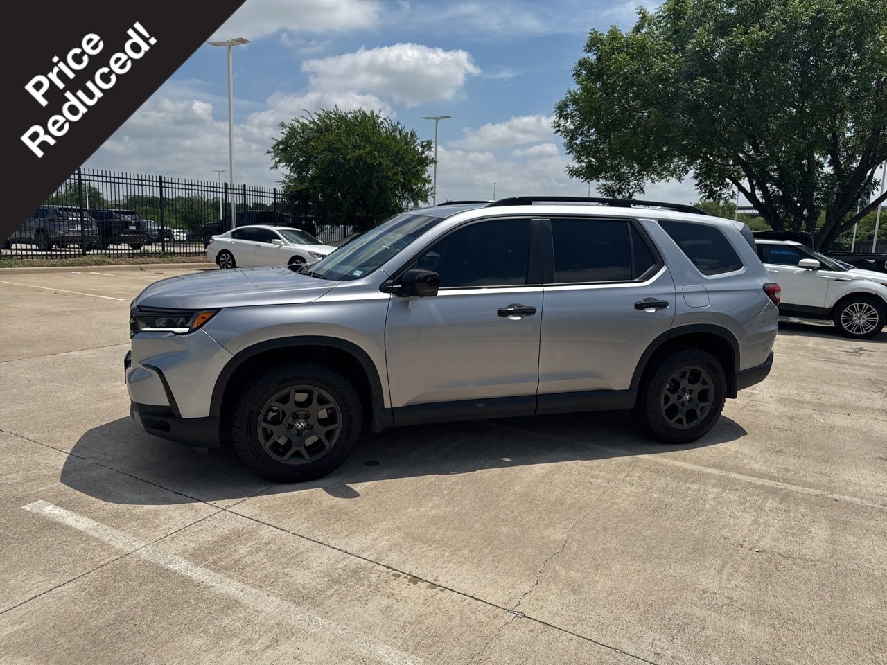 2025 Honda Pilot TrailSport AWD's photo