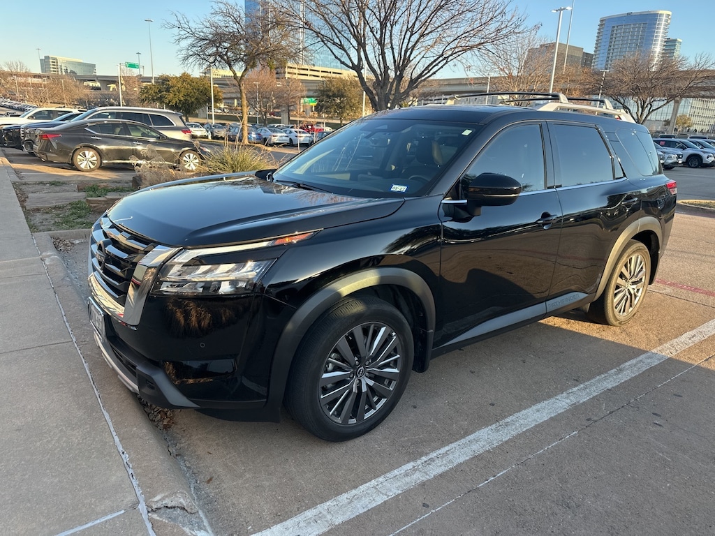 Certified 2025 Nissan Pathfinder SL SUV