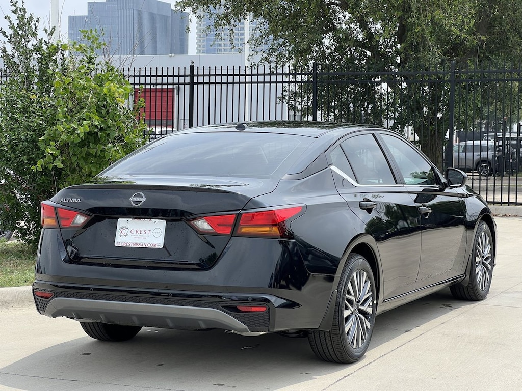 New 2026 Nissan Altima SV Sedan