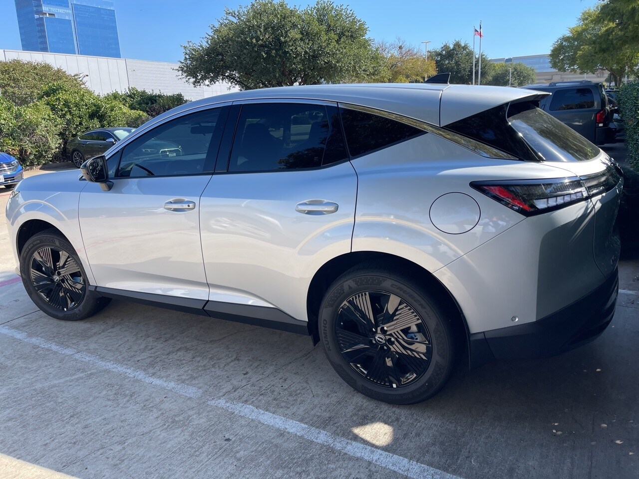 2025 Nissan Murano SV photo 3
