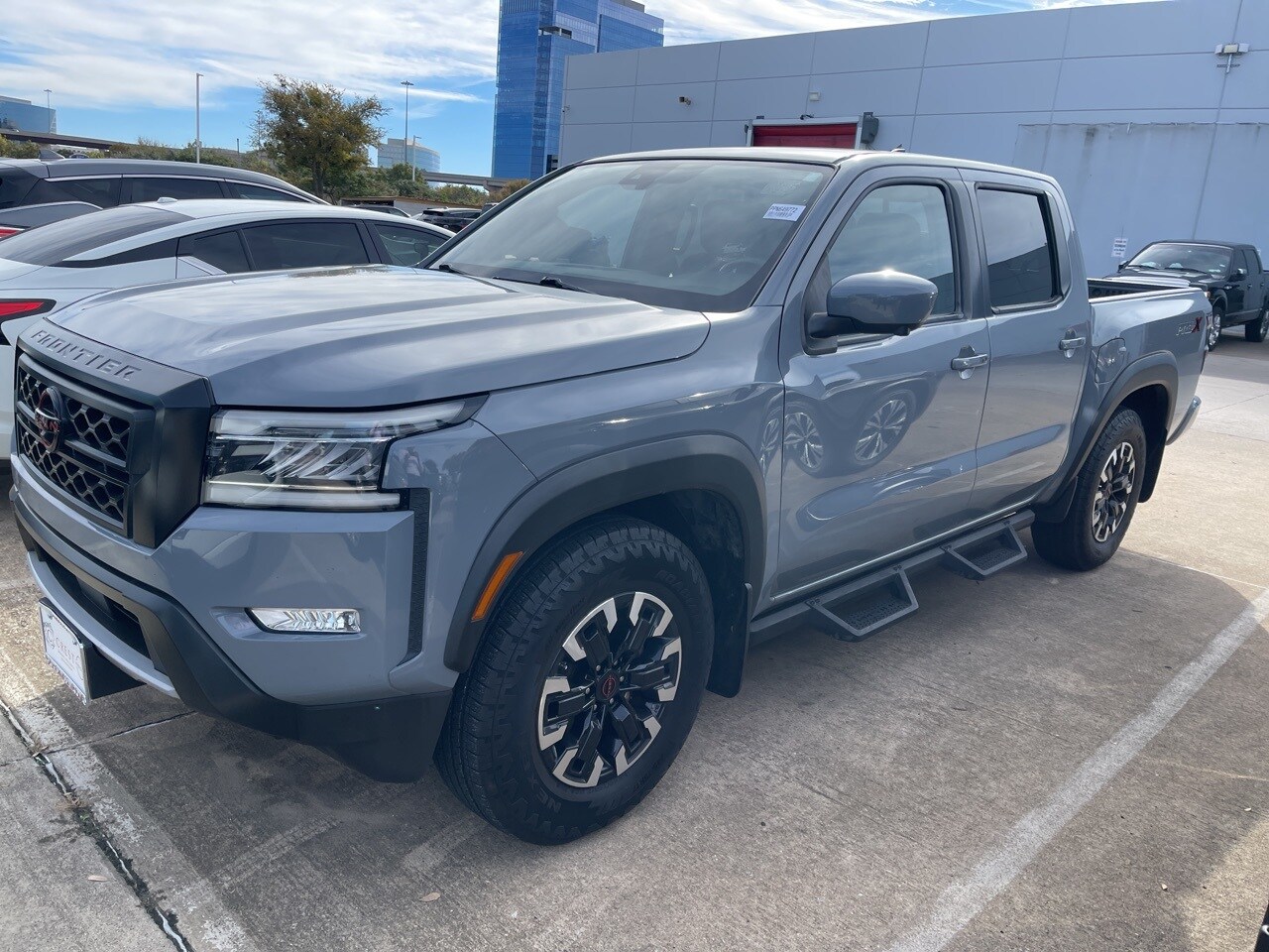2023 Nissan Frontier PRO-X photo 2