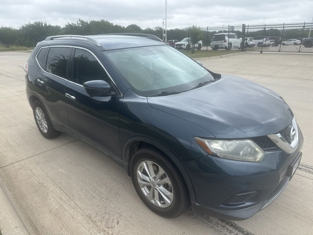 Used 2016 Nissan Rogue SV SUV