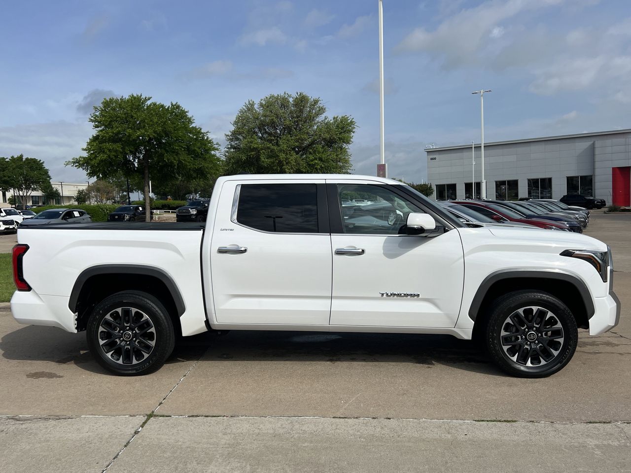 View vehicle photo 4