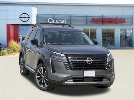 2026 Nissan Pathfinder Platinum SUV