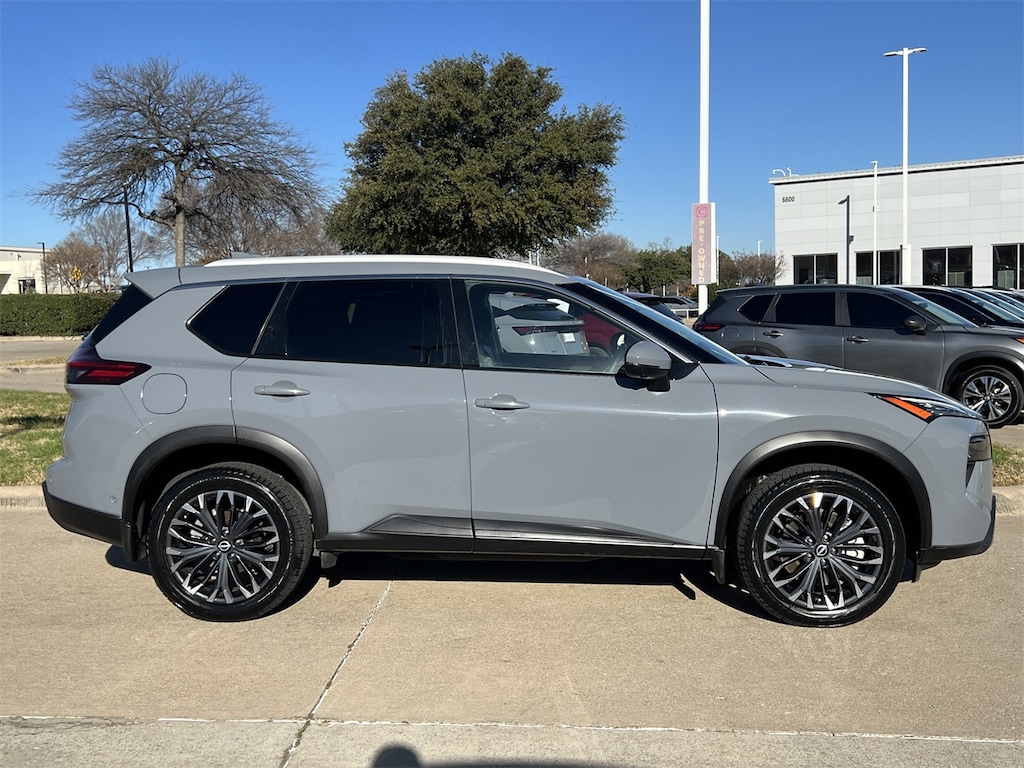 Certified 2025 Nissan Rogue SL SUV