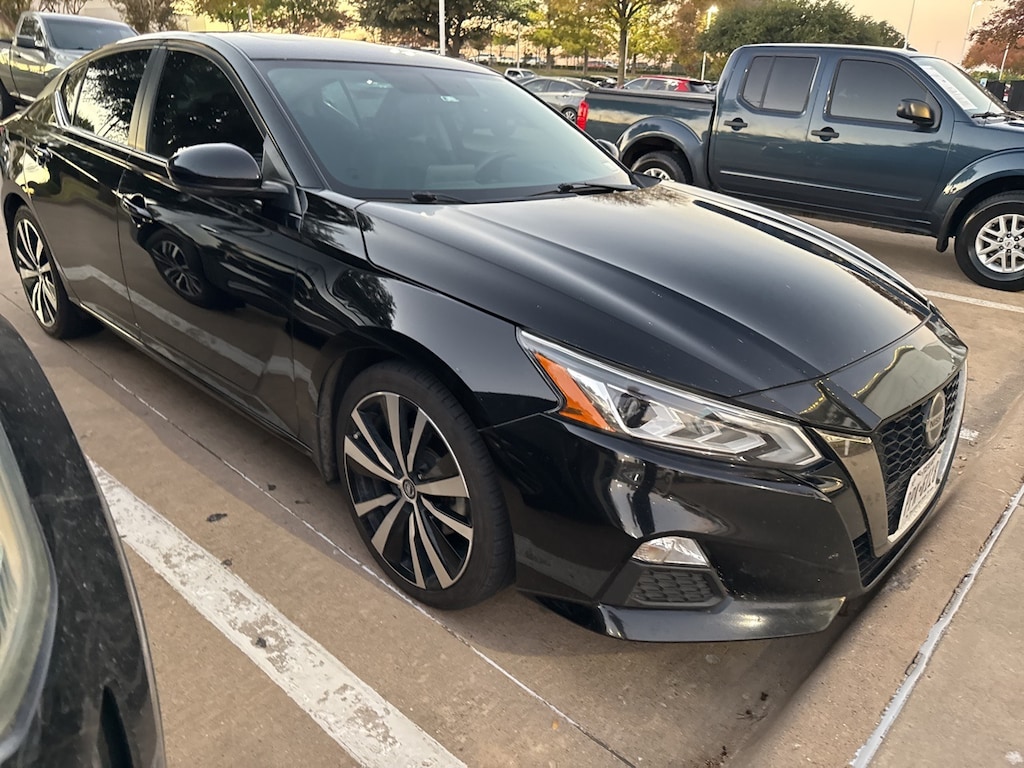 Used 2019 Nissan Altima 2.5 SR Sedan