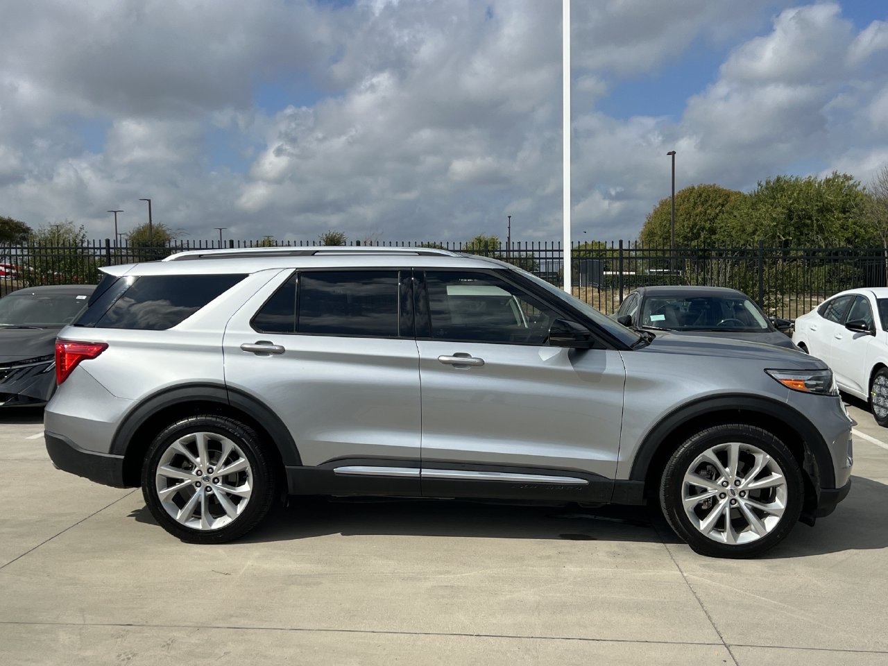 2022 Ford Explorer 3