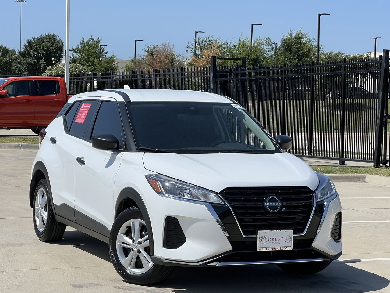 View vehicle photo 2
