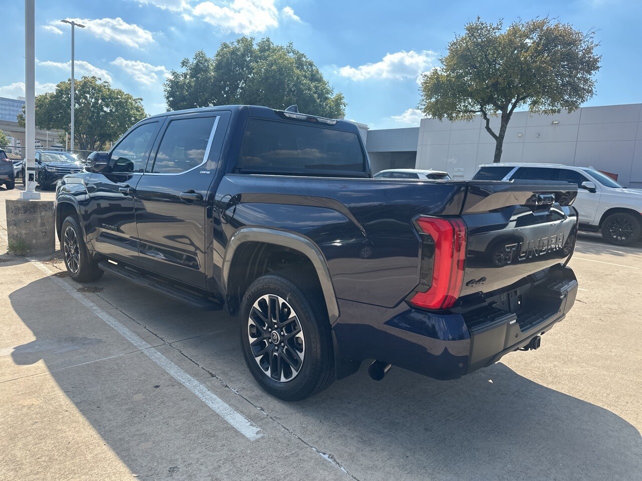 2022 Toyota Tundra Limited photo 4