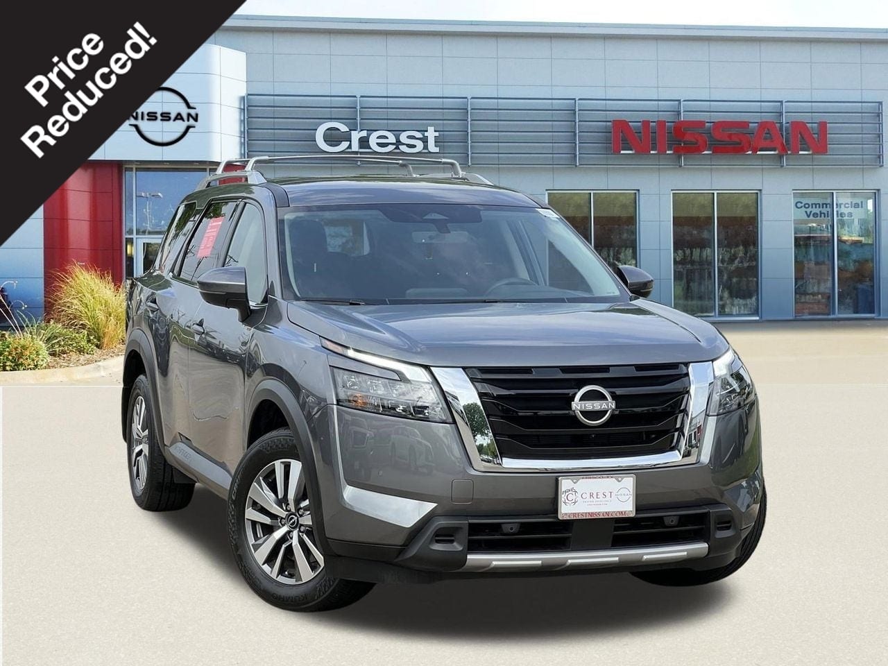 Gray (Gun Metallic) 2025 Nissan Pathfinder SL 4WD SUV / Crossover All-Wheel Drive 9-Speed Automatic