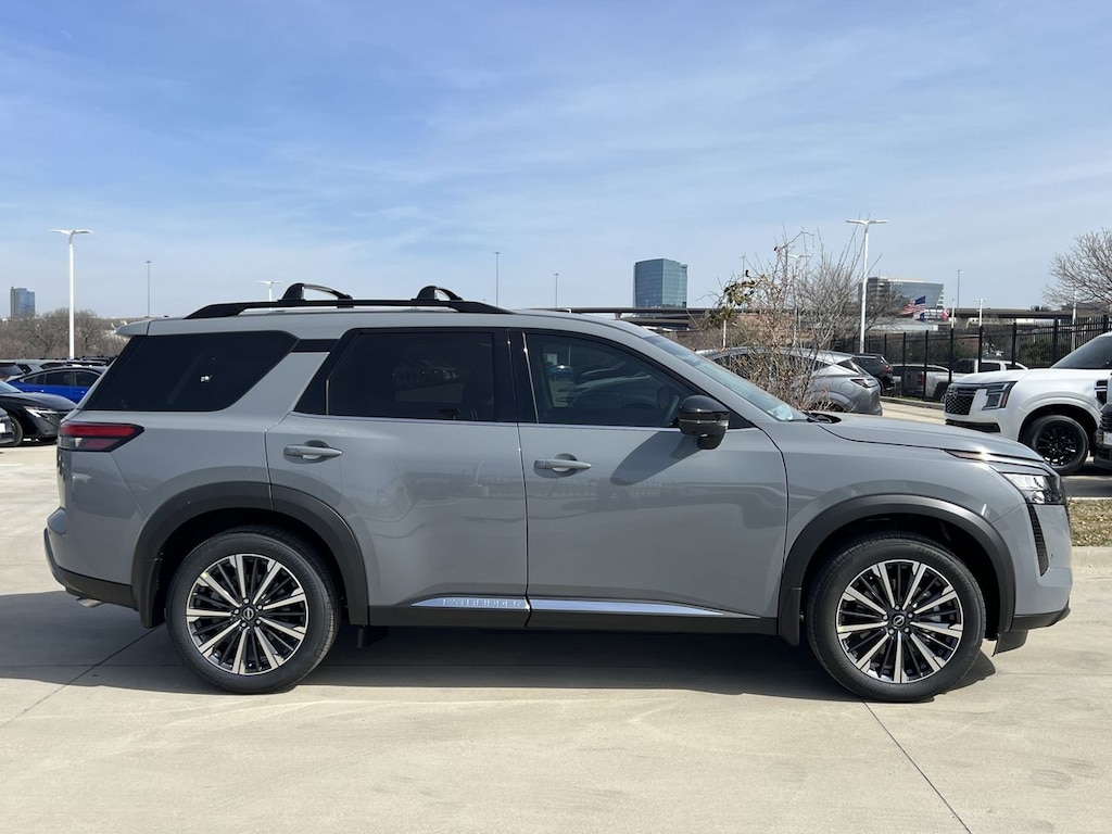 New 2026 Nissan Pathfinder Platinum SUV