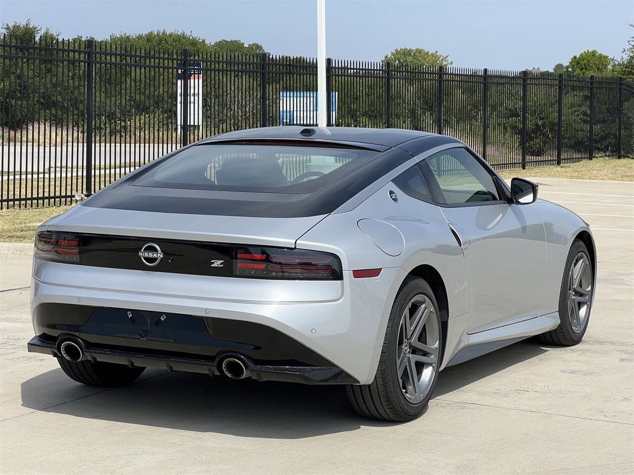 2025 Nissan Z Sport photo 2