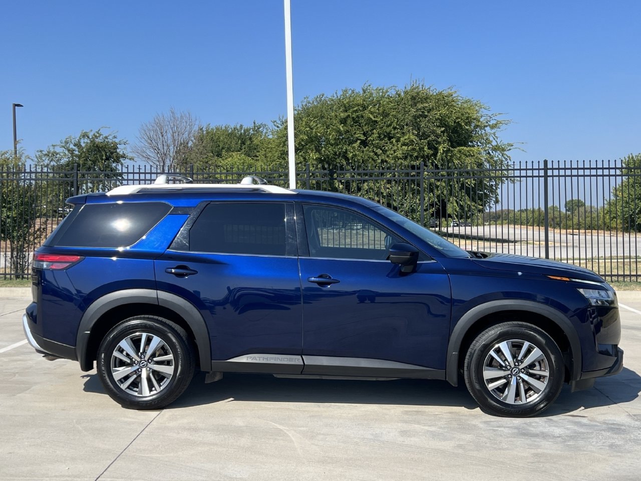 2023 Nissan Pathfinder 4