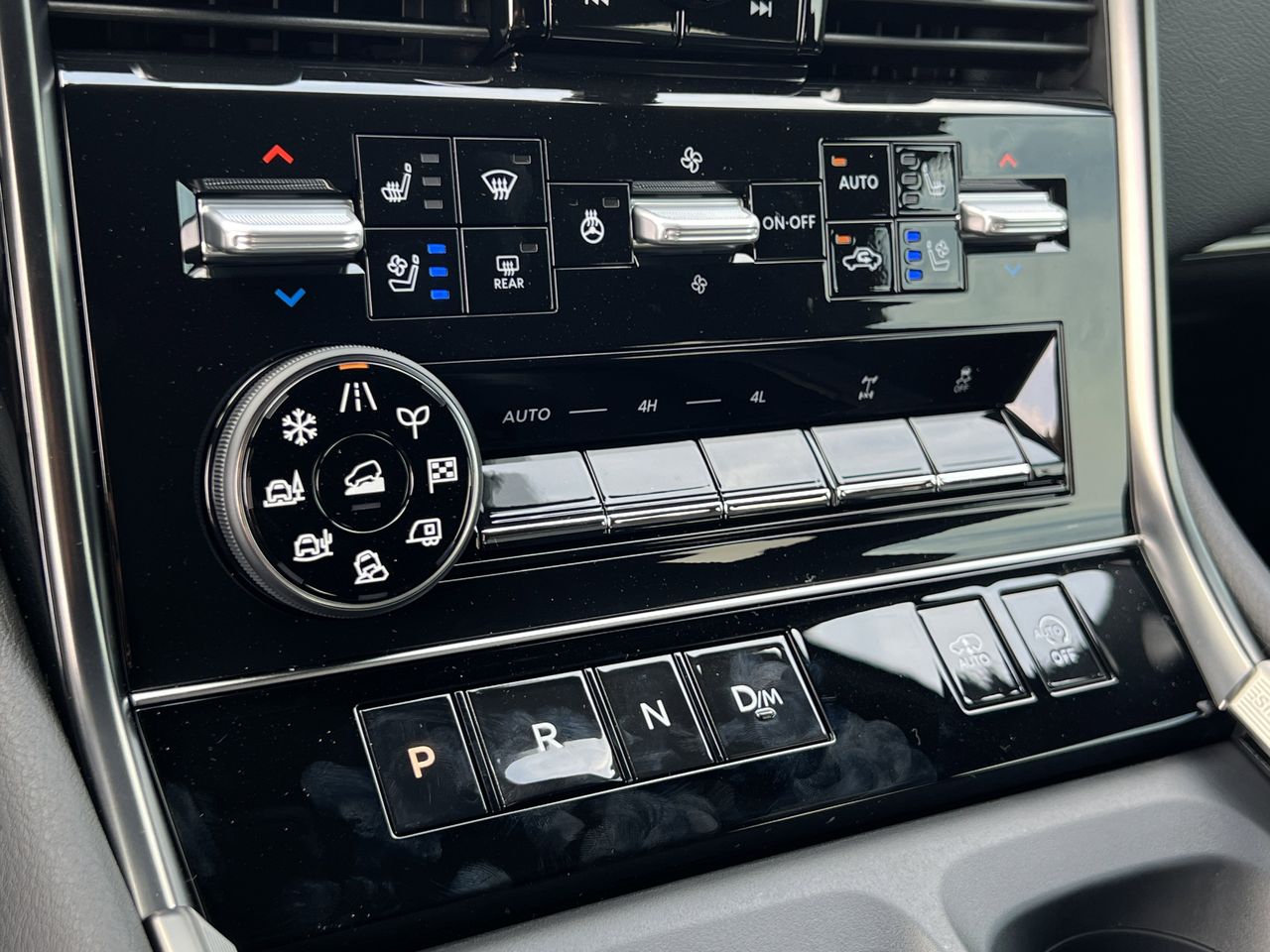 2026 Nissan Armada PRO-4X - Photo 13