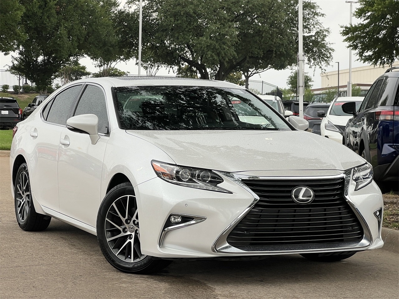 Used 2017 Lexus ES 350 with VIN 58ABK1GG3HU059211 for sale in Frisco, TX
