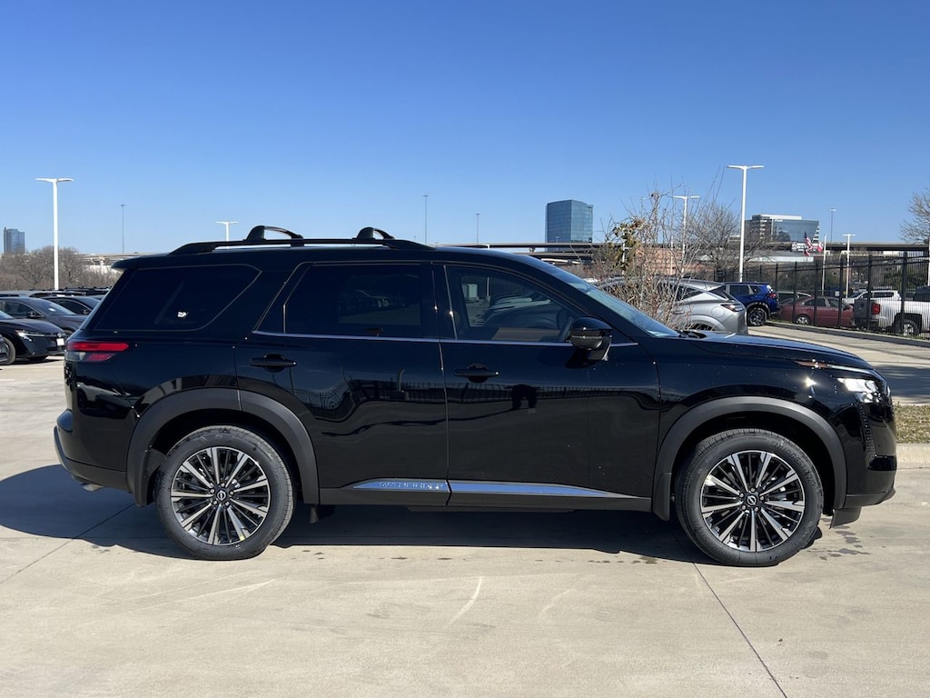 New 2026 Nissan Pathfinder Platinum SUV