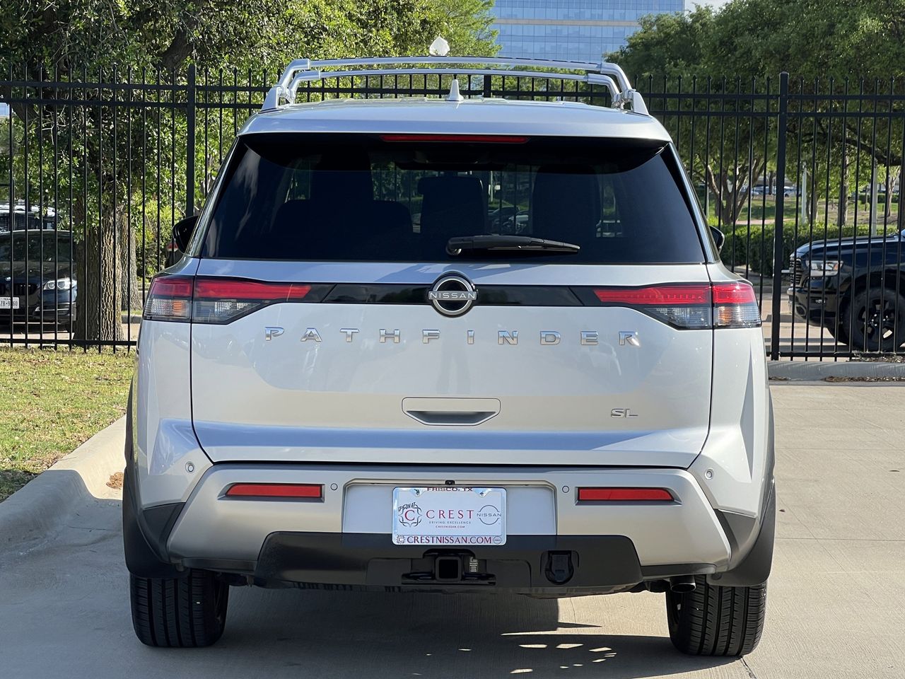 View vehicle photo 5