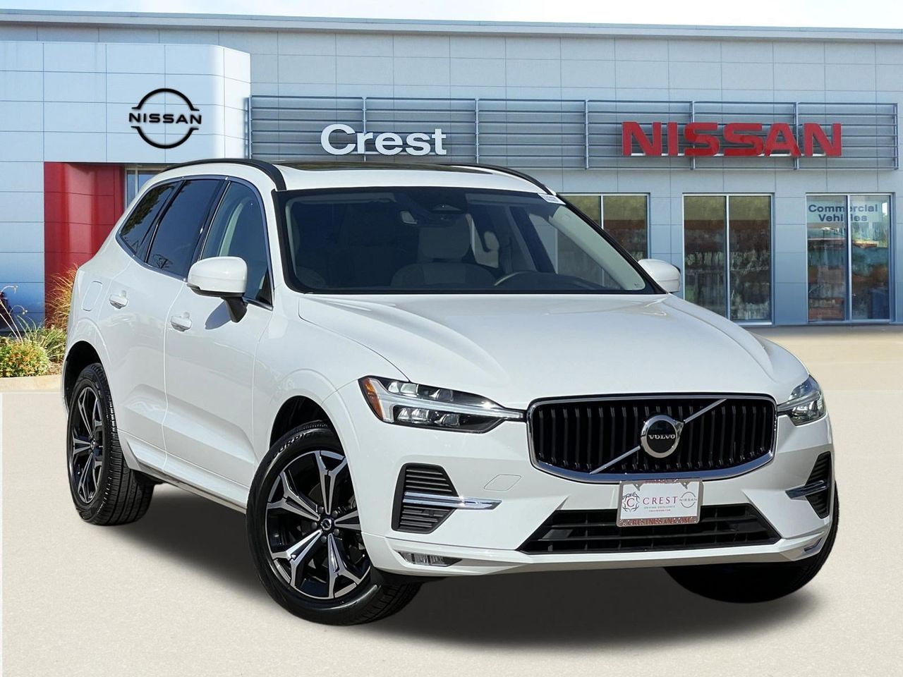 Ice White 2022 Volvo XC60 SUV / Crossover Front-Wheel Drive 8-Speed Automatic