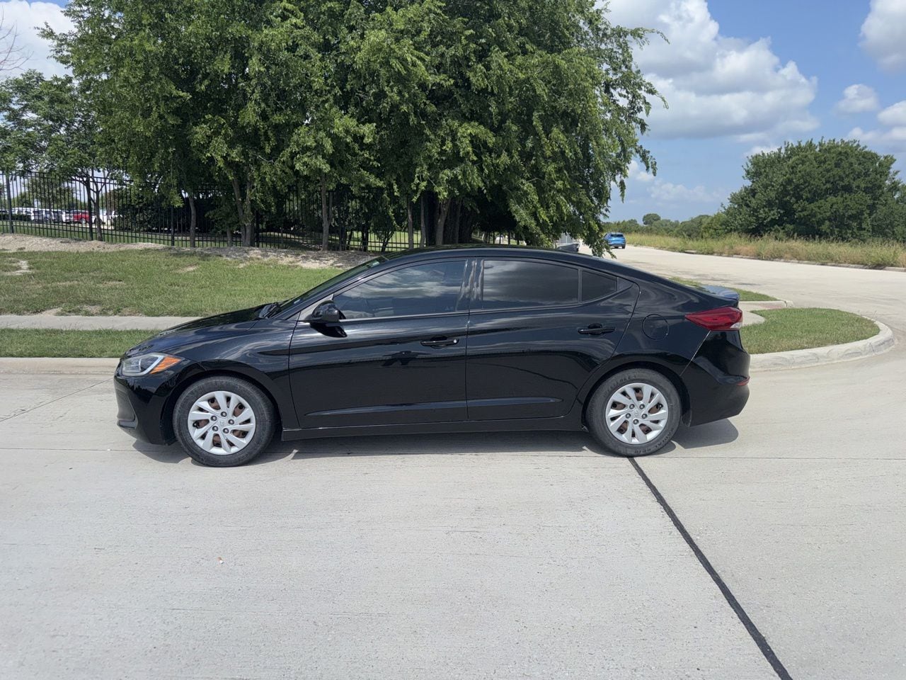 2018 Hyundai Elantra 2.0 SE A/T's photo