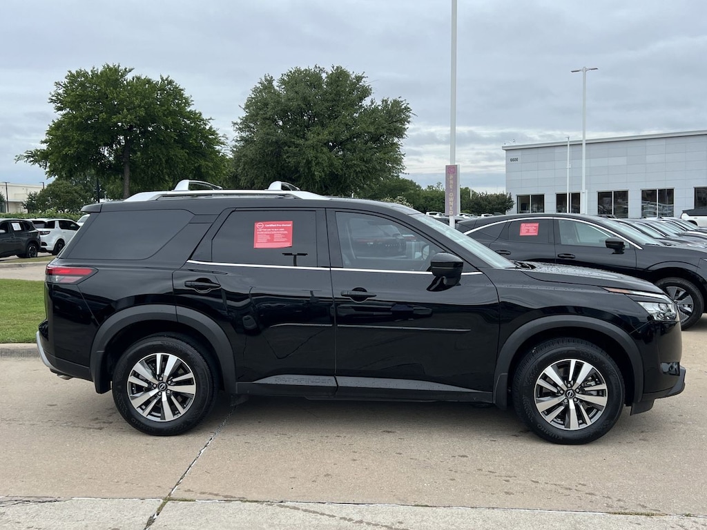Certified 2024 Nissan Pathfinder SL SUV